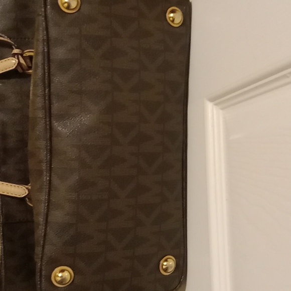 Michael kors handbag - Picture 6 of 7